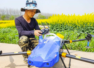 Hubei promove vigorosamente drones agrícolas para prevenir e controlar doenças de colza e pragas de insetos em 2023
