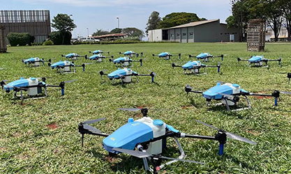 Demonstração de voo do pulverizador de drone inteligente AI no Brasil